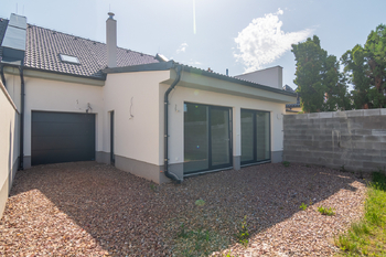 Prodej domu 207 m², Hrušky