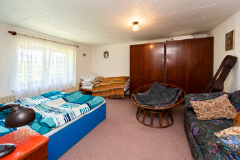 pokoj pravý - Prodej domu 98 m², Sazená