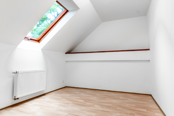Ložnice - Pronájem bytu 3+kk v osobním vlastnictví 64 m², Jesenice
