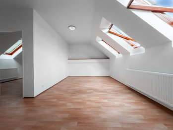 Obývací pokoj - Pronájem bytu 3+kk v osobním vlastnictví 64 m², Jesenice