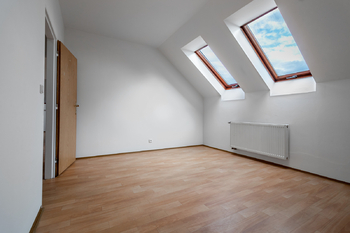 Pokoj - Pronájem bytu 3+kk v osobním vlastnictví 64 m², Jesenice