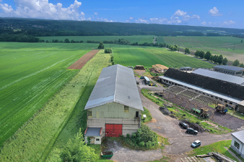 Prodej skladovacích prostor 3070 m², Bílá Třemešná