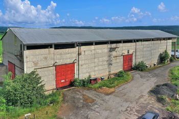 Prodej skladovacích prostor 3070 m², Bílá Třemešná