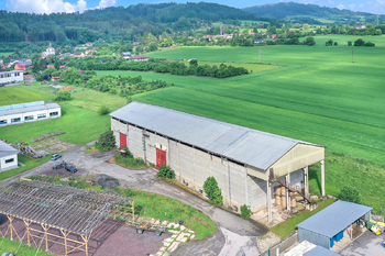 Prodej skladovacích prostor 1400 m², Bílá Třemešná