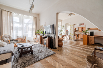 Prodej bytu 4+1 v osobním vlastnictví 110 m², Praha 5 - Smíchov