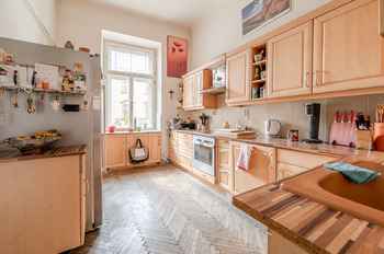 Prodej bytu 4+1 v osobním vlastnictví 110 m², Praha 5 - Smíchov