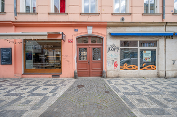 Prodej bytu 4+1 v osobním vlastnictví 110 m², Praha 5 - Smíchov
