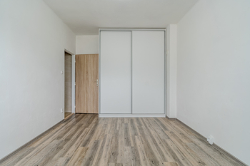 Pokoj - Pronájem bytu 1+kk v osobním vlastnictví 37 m², Libouchec