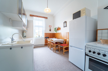 Kuchyně v patře - Prodej domu 190 m², Kolín