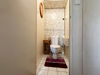 samostatné wc - Pronájem bytu 2+kk v osobním vlastnictví 48 m², České Budějovice