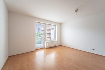 Prodej bytu 1+kk v osobním vlastnictví 40 m², Praha 5 - Jinonice