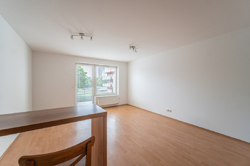Prodej bytu 1+kk v osobním vlastnictví 40 m², Praha 5 - Jinonice