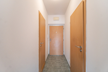 Prodej bytu 1+kk v osobním vlastnictví 40 m², Praha 5 - Jinonice