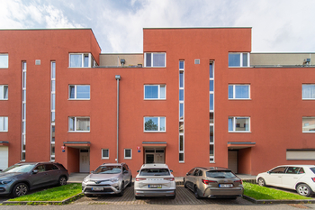 Prodej bytu 1+kk v osobním vlastnictví 40 m², Praha 5 - Jinonice