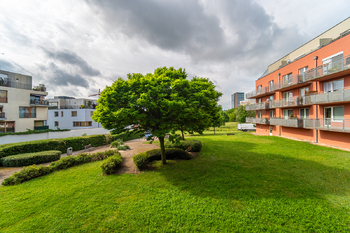 Prodej bytu 1+kk v osobním vlastnictví 40 m², Praha 5 - Jinonice