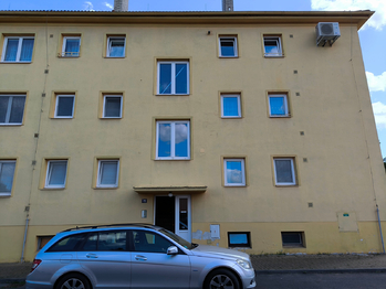 Prodej bytu 3+1 v osobním vlastnictví 59 m², Lubenec