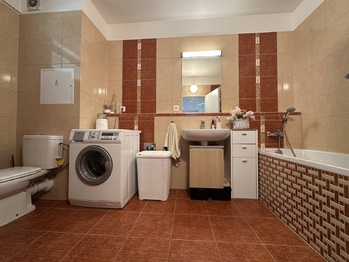 Pronájem bytu 2+kk v osobním vlastnictví 68 m², Praha 9 - Černý Most