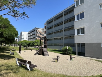 Pronájem bytu 2+kk v osobním vlastnictví 68 m², Praha 9 - Černý Most