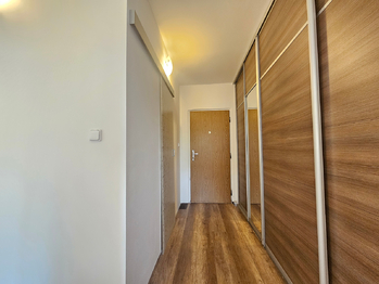 Prodej bytu 2+kk v osobním vlastnictví 40 m², Praha 4 - Michle
