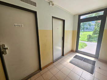 Prodej bytu 2+kk v osobním vlastnictví 40 m², Praha 4 - Michle