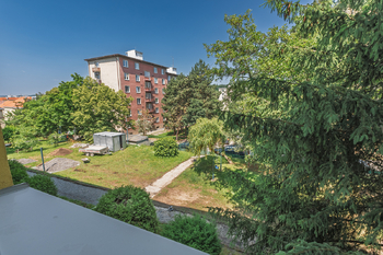 Pronájem bytu 3+1 v osobním vlastnictví 66 m², Praha 9 - Hloubětín
