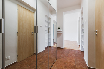 Pronájem bytu 3+1 v osobním vlastnictví 66 m², Praha 9 - Hloubětín