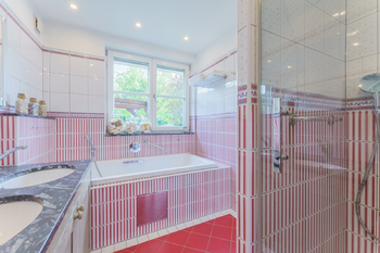 Prodej domu 689 m², Borotice