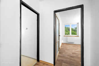 Vstupní chodba II - Prodej bytu 2+1 v osobním vlastnictví 52 m², Černá v Pošumaví