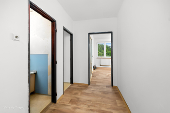 Vstupní chodba - Prodej bytu 2+1 v osobním vlastnictví 52 m², Černá v Pošumaví