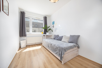Prodej bytu 3+kk v osobním vlastnictví 74 m², Praha 9 - Hostavice