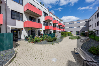 Prodej bytu 3+kk v osobním vlastnictví 74 m², Praha 9 - Hostavice