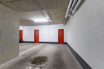 Prodej garážového stání 28 m², Praha 5 - Hlubočepy