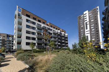 Prodej garážového stání 28 m², Praha 5 - Hlubočepy