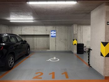 Prodej garážového stání 28 m², Praha 5 - Hlubočepy