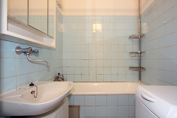 koupelna - Prodej bytu 2+kk v osobním vlastnictví 49 m², Praha 4 - Chodov