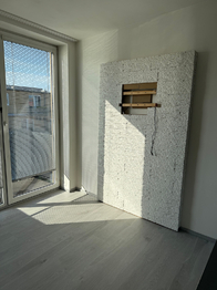 obývací pokoj se vstupem na balkon - Pronájem bytu 3+kk v osobním vlastnictví 55 m², Brno