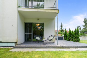 Prodej bytu 2+kk v osobním vlastnictví 65 m², Velké Popovice