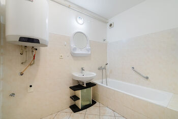 Pronájem bytu 1+1 v osobním vlastnictví 54 m², Příchovice