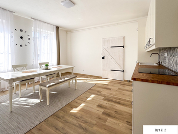 Prodej ubytovacího zařízení 372 m², Zvěrkovice