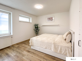 Prodej ubytovacího zařízení 372 m², Zvěrkovice