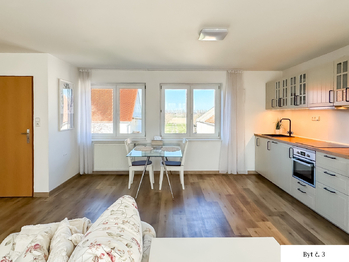 Prodej ubytovacího zařízení 372 m², Zvěrkovice