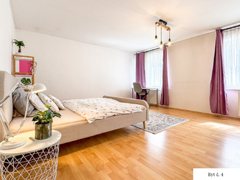Prodej ubytovacího zařízení 372 m², Zvěrkovice
