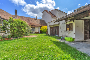 Prodej domu 142 m², Městec Králové