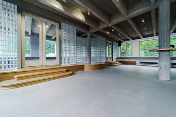 Prodej obchodních prostor 2380 m², Adamov