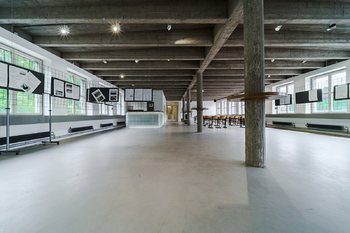 Prodej obchodních prostor 2380 m², Adamov