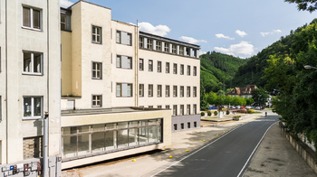 Prodej obchodních prostor 2380 m², Adamov