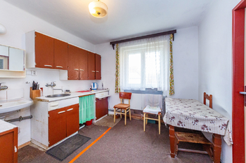 Prodej domu 320 m², Straškov-Vodochody