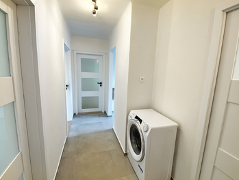 Pronájem bytu 3+1 v osobním vlastnictví 64 m², Praha 4 - Podolí