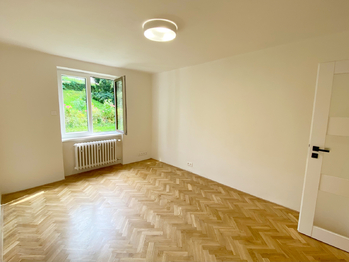 Pronájem bytu 3+1 v osobním vlastnictví 64 m², Praha 4 - Podolí