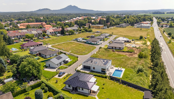 Prodej pozemku 1140 m², Doksy